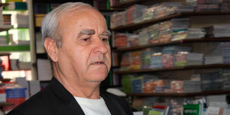 <span style="text-align: justify;">Azad Qaradərəli -&nbsp;</span><span style="text-align: justify;">Uçuqlama</span>